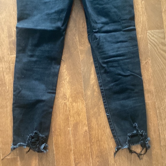 American Eagle Distressed Black Jegging Jean size 10 - Picture 6 of 8